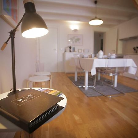 Moon House-Santa Catarina Apartment Porto Luaran gambar