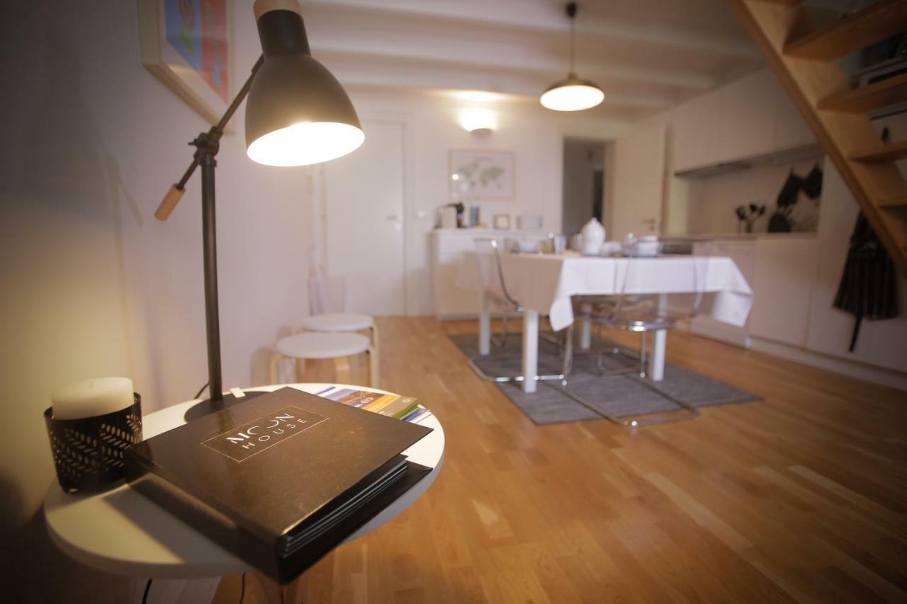 Moon House-Santa Catarina Apartment Porto Luaran gambar